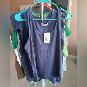 NWT Discount Diva Tank